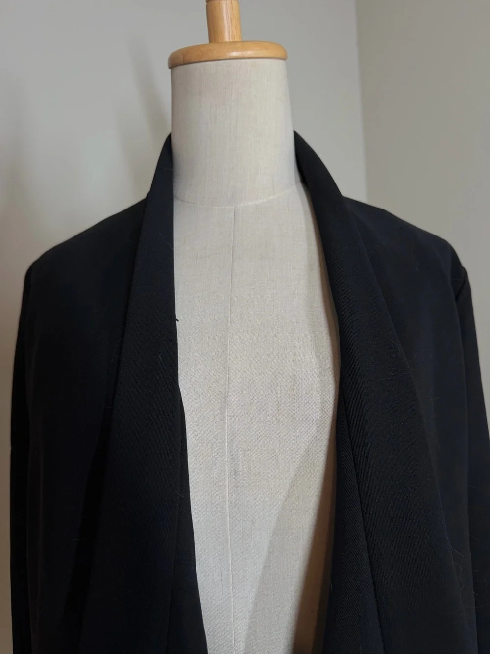 Boston Proper Women’s Black -SZ S- Open Front Asymmetrical Hem Blazer